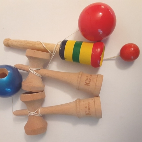 KALEB KENDAMA  Set of 2 and a Wooden Skill toy(s). - Picture 8 of 8